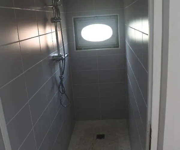 Maison De Village Spacieuse Et Confortable 度假居